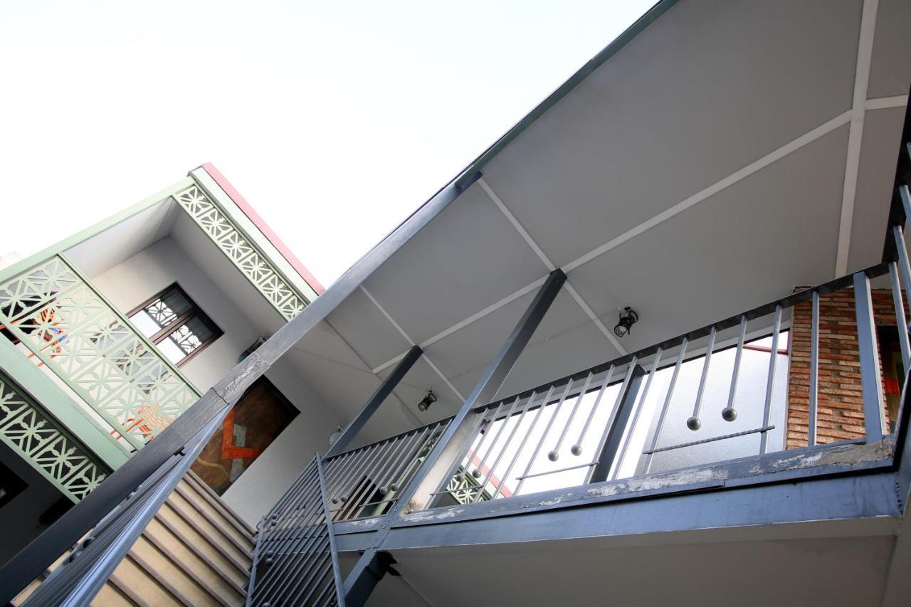Boutique Kosher Hotel Tourfa Tbilisi Zewnętrze zdjęcie